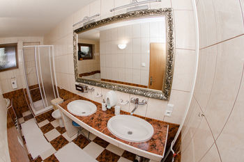 Hotel Sachticka Špania Dolina Exteriör bild